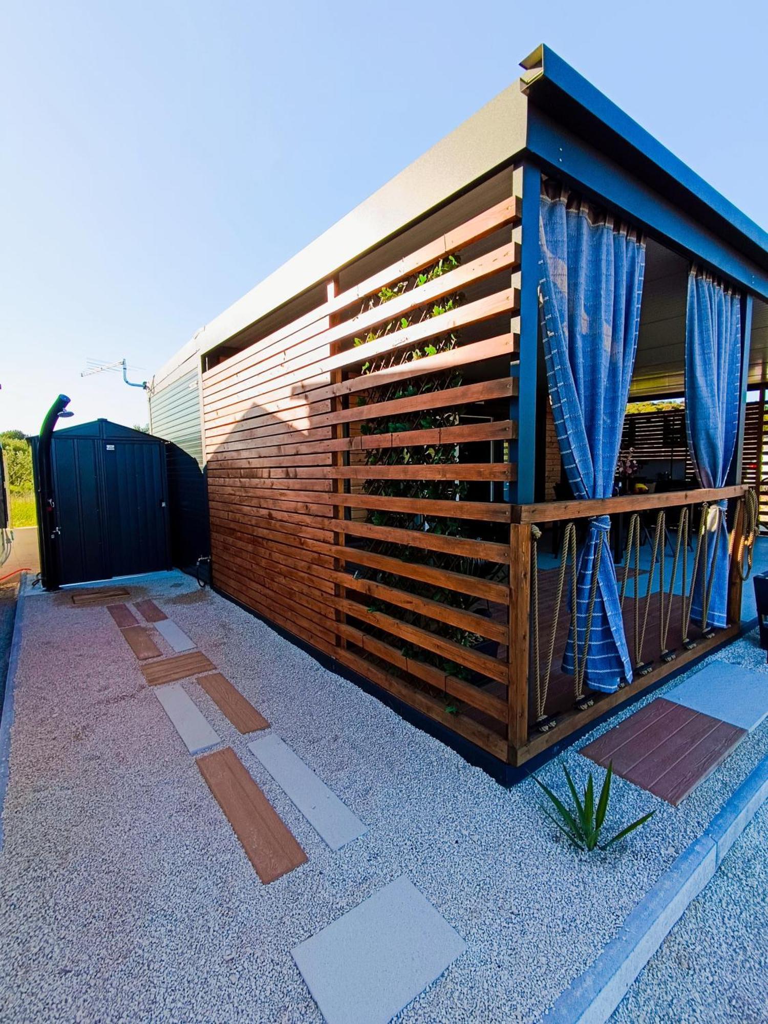 Mobile Home Vilmaris Pakoštane エクステリア 写真