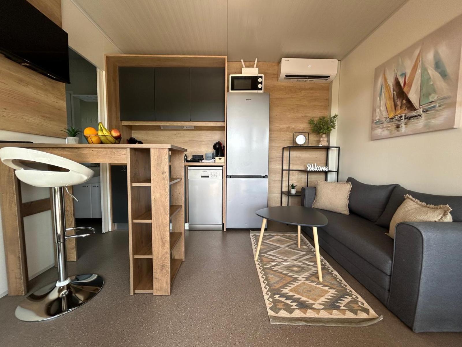 Mobile Home Vilmaris Pakoštane エクステリア 写真